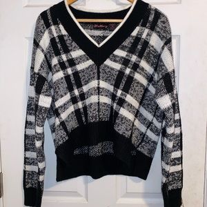 Madberry, Black & White Sweatshirts, Size 1XL